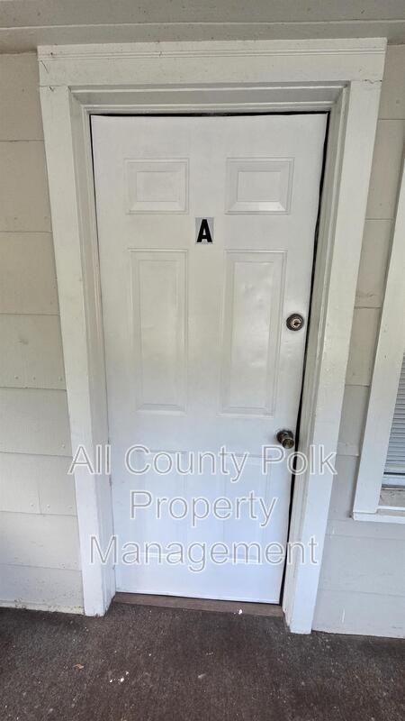 103 Colonial Dr #A - Photo 4 of 17