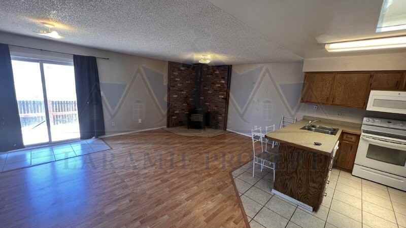 1170 N 19th St - Photo 4 of 17