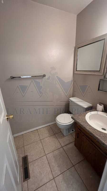 1170 N 19th St - Photo 6 of 17