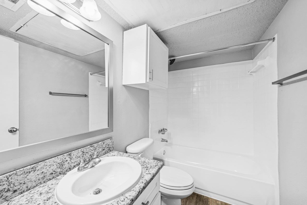 The View at Lake Highlands - Photo 7 of 50