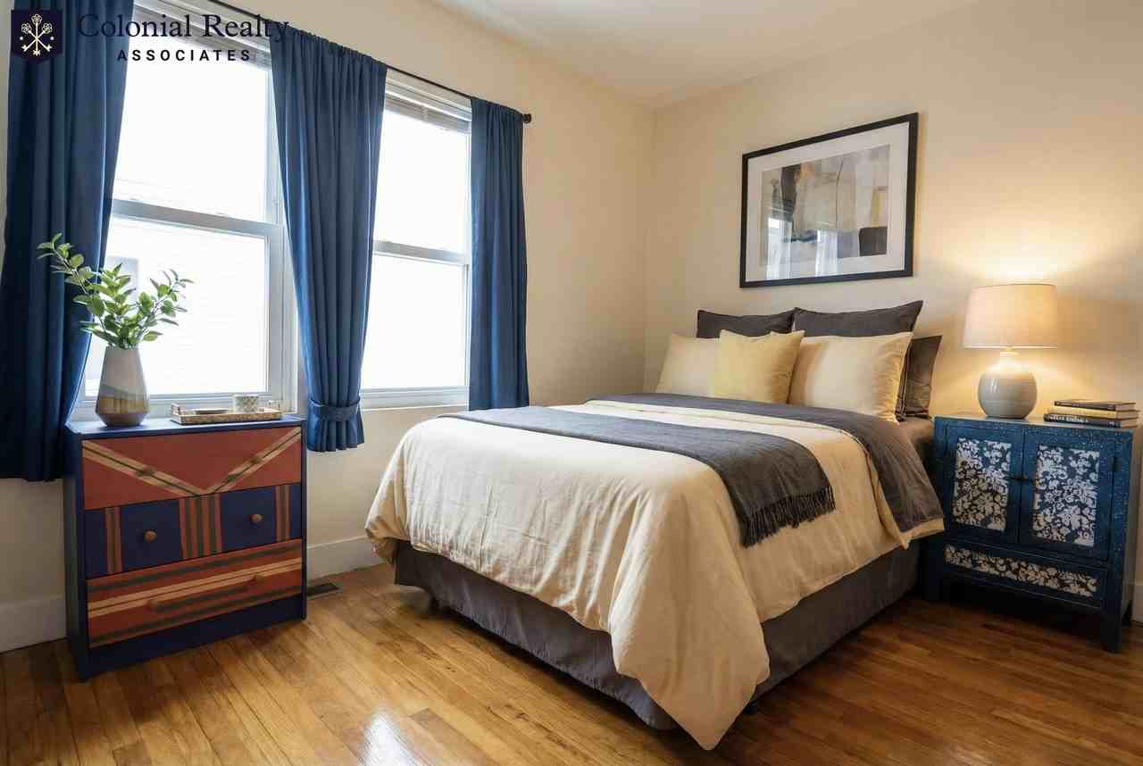 214 Arlington St #1 - Photo 4 of 7