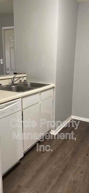 4032 Hunters Ridge Dr Sw #6 - Photo 3 of 14