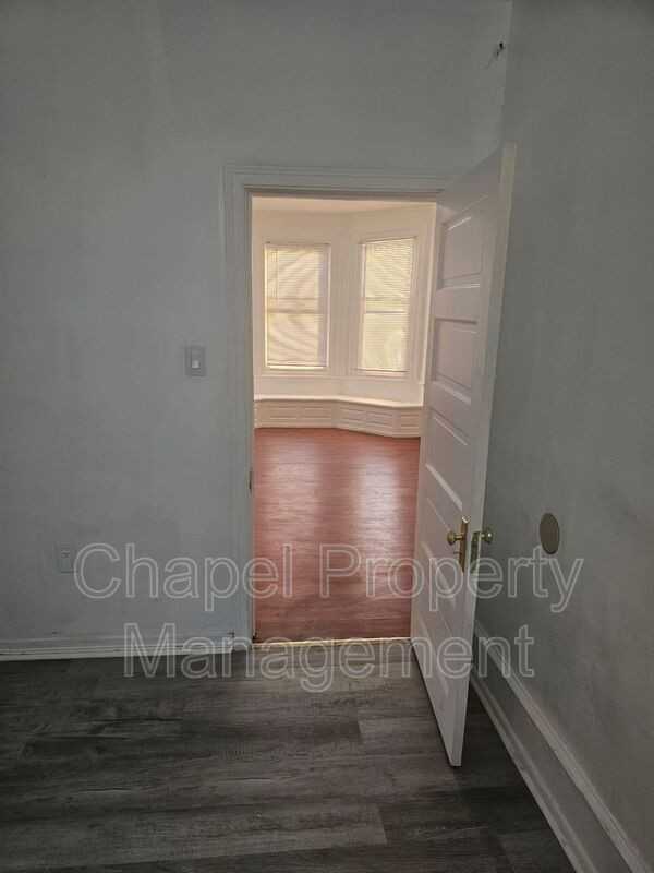 1673 Harrison St #2ndFL - Photo 3 of 18