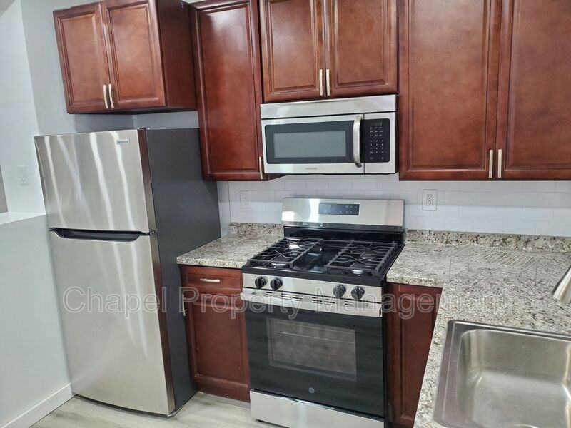 118 S 57th St - Photo 7 of 19