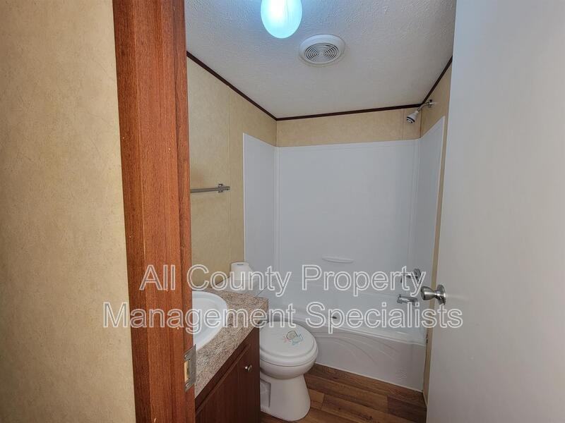 1770 Salters Town Rd - Photo 5 of 9