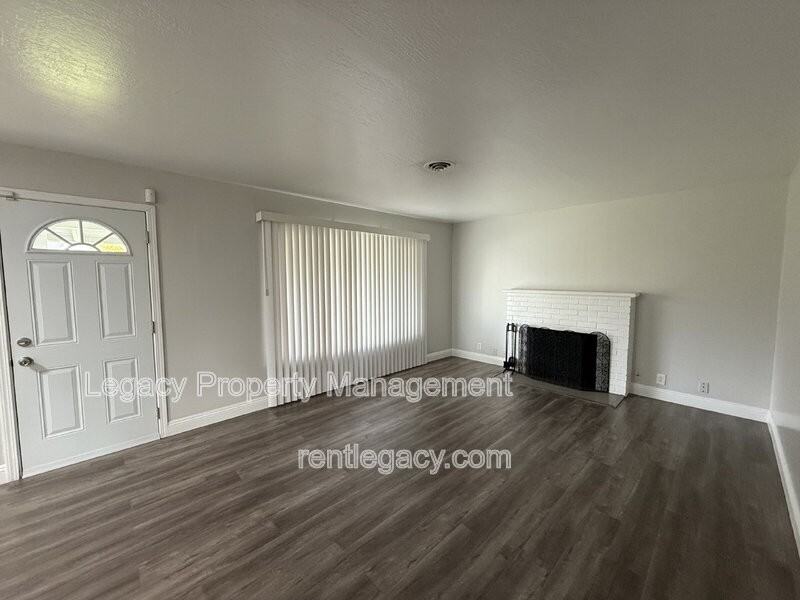 2013 Edison Ave - Photo 5 of 21