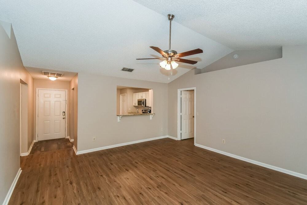 11093 Coldfield Dr - Photo 5 of 16