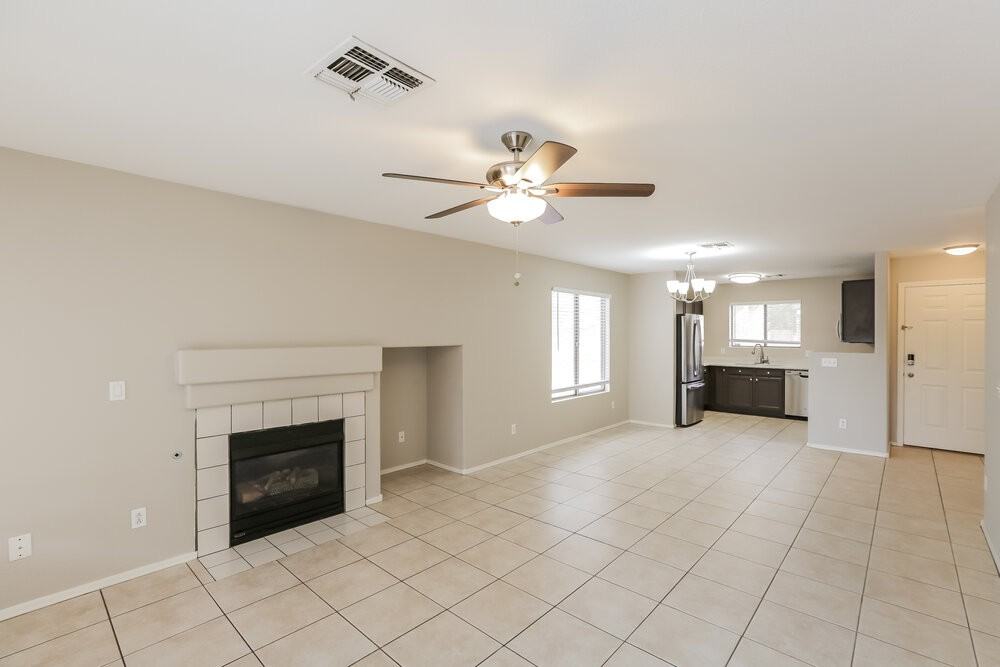 16083 W Monroe St - Photo 3 of 16