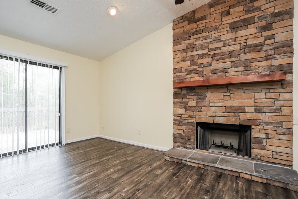 496 Jaywood Dr - Photo 6 of 18