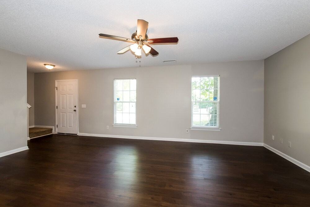 8411 Forwood Ct - Photo 3 of 29