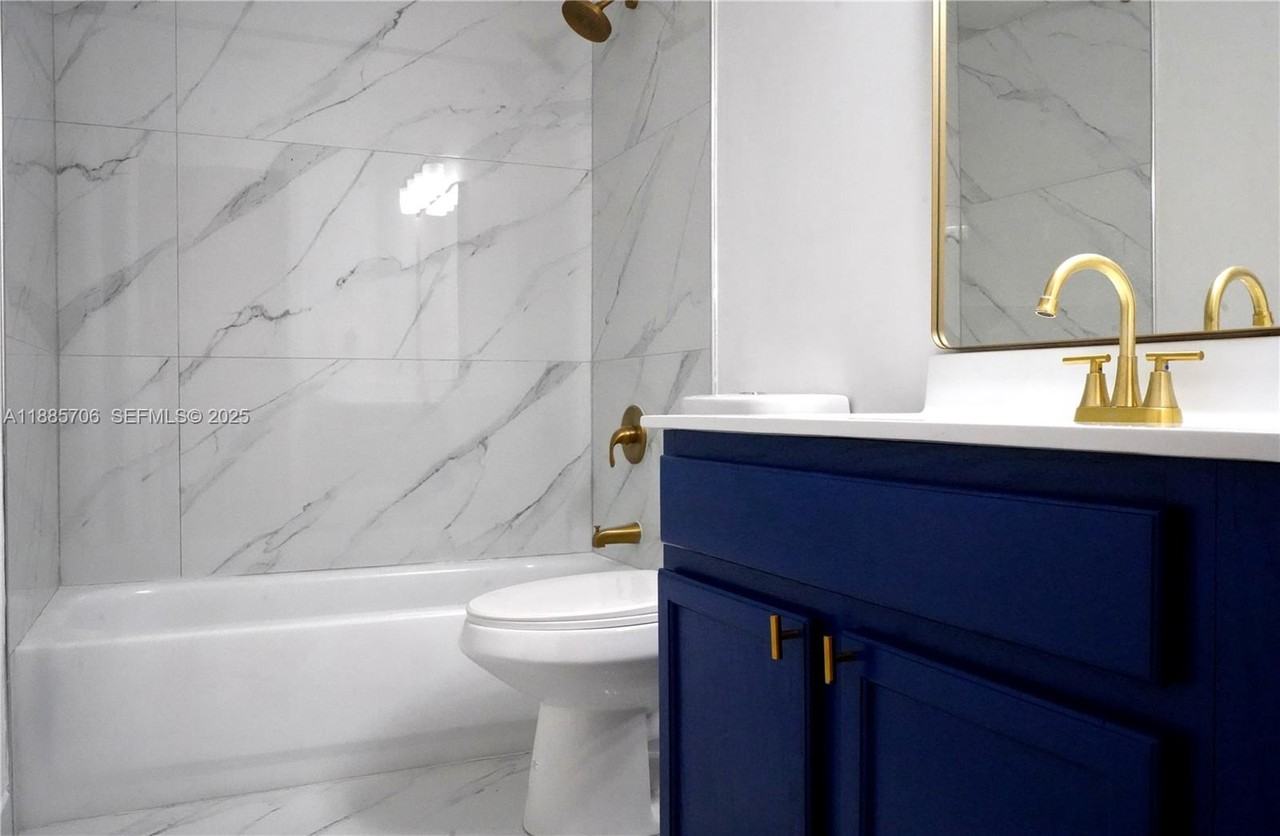 14050 Southwest 272nd Street - Photo 6 of 21