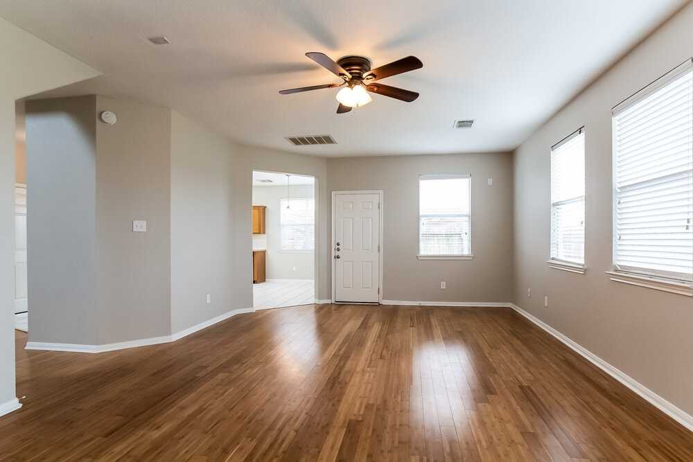 15811 Granite Mountain Trl - Photo 2 of 17