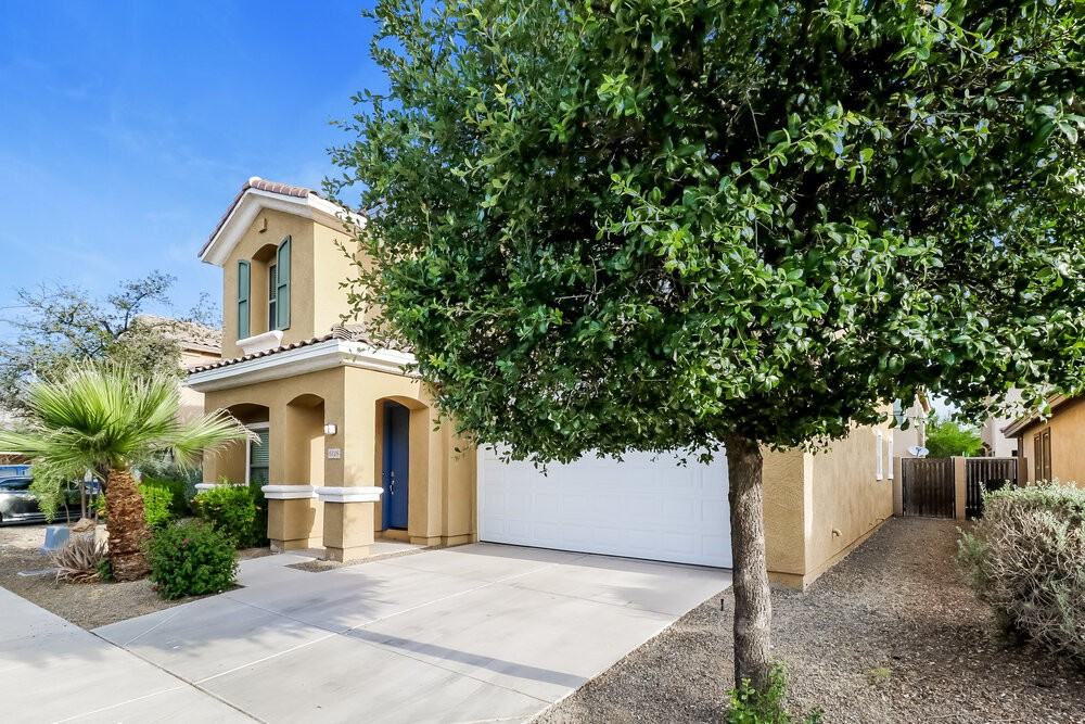 6326 W Harwell Rd - Photo 4 of 17