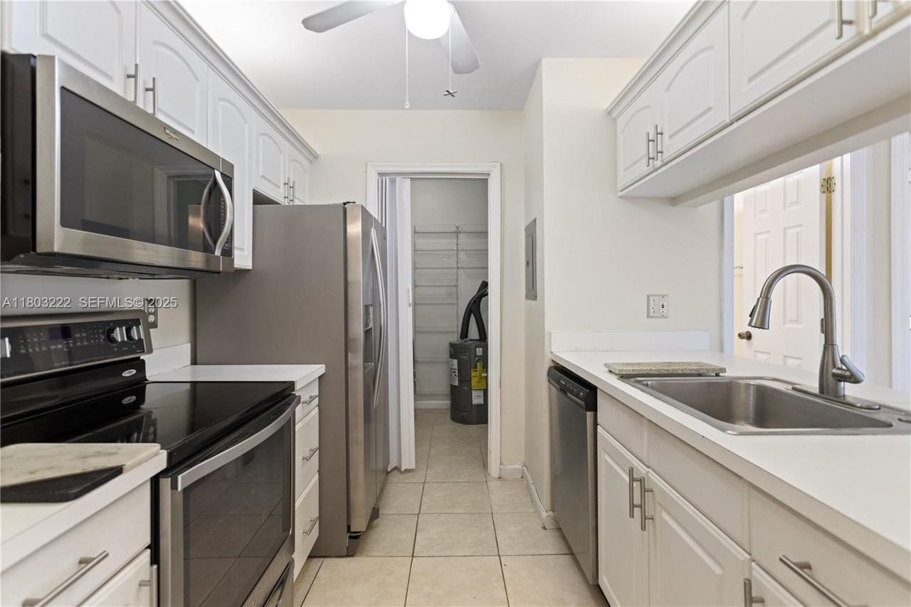 2734 North Nob Hill Road - Photo 2 of 9