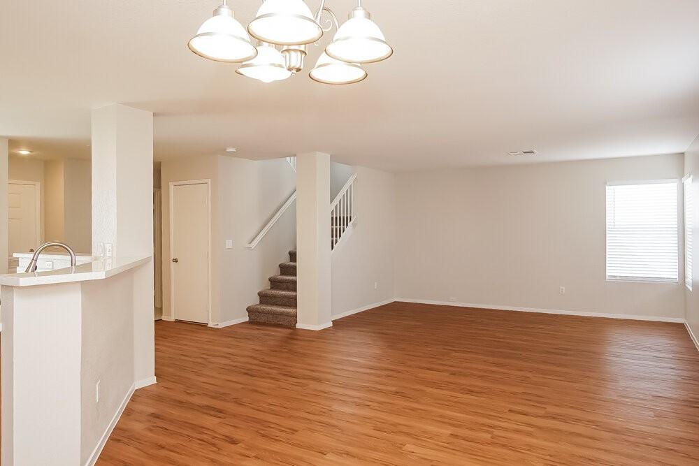 664 Rising Brook Dr - Photo 4 of 15