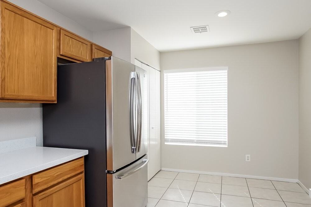 664 Rising Brook Dr - Photo 5 of 15