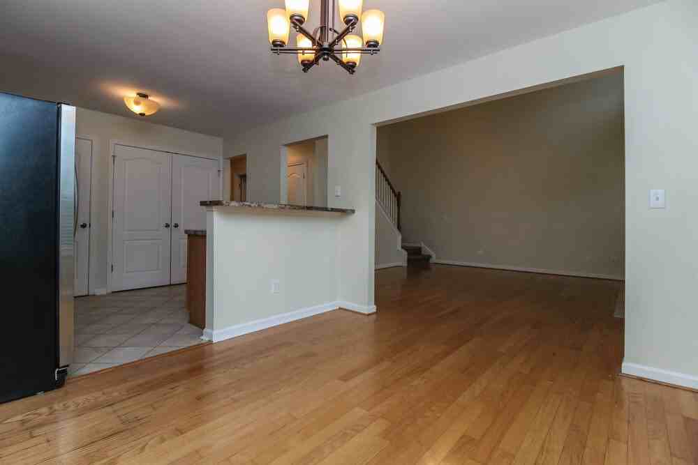 6795 White Walnut Way - Photo 4 of 15