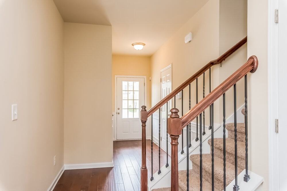 803 Kite Way - Photo 2 of 17