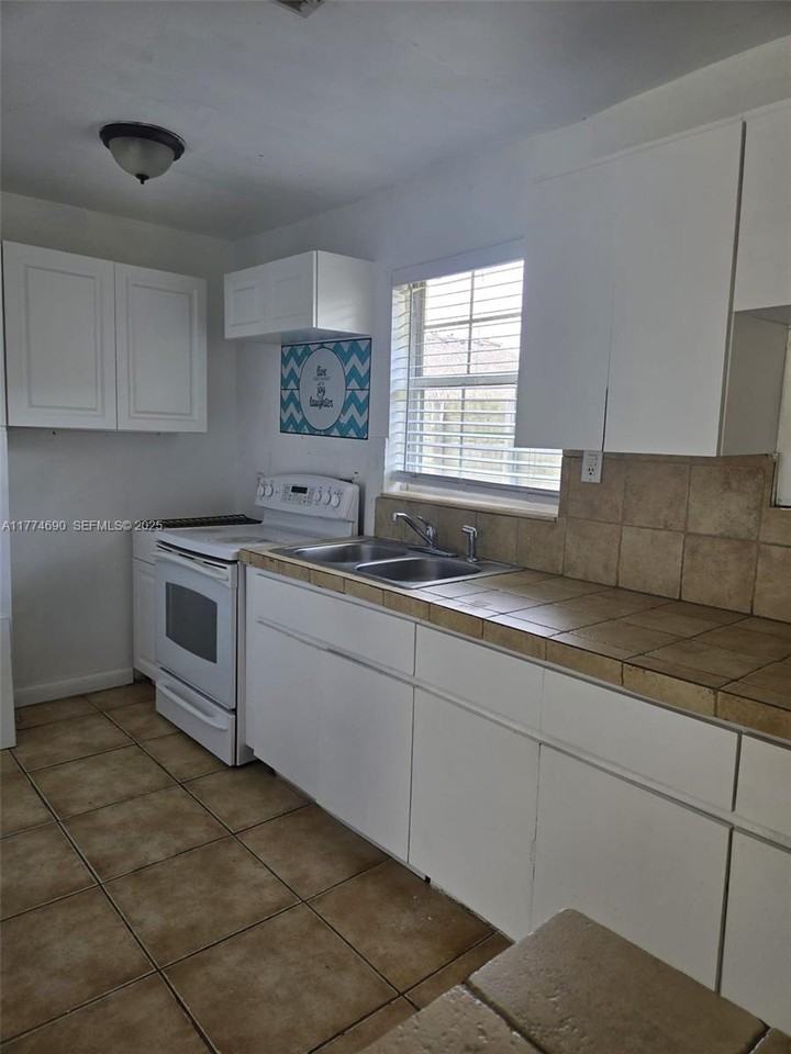 20891 Southwest 244th Street ##2 - Photo 6 of 6