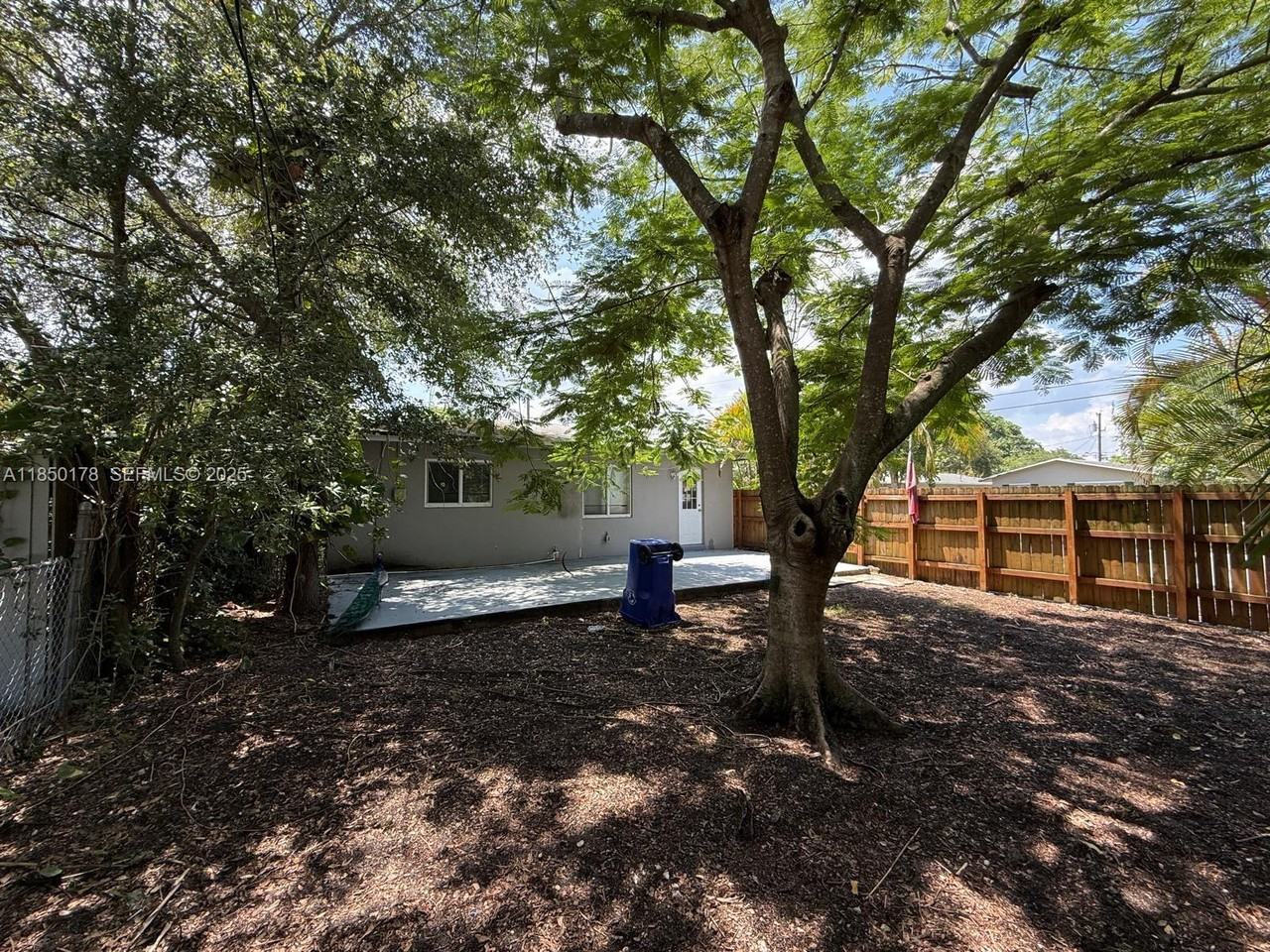 600 Northwest 18th Avenue ##E - Photo 4 of 12