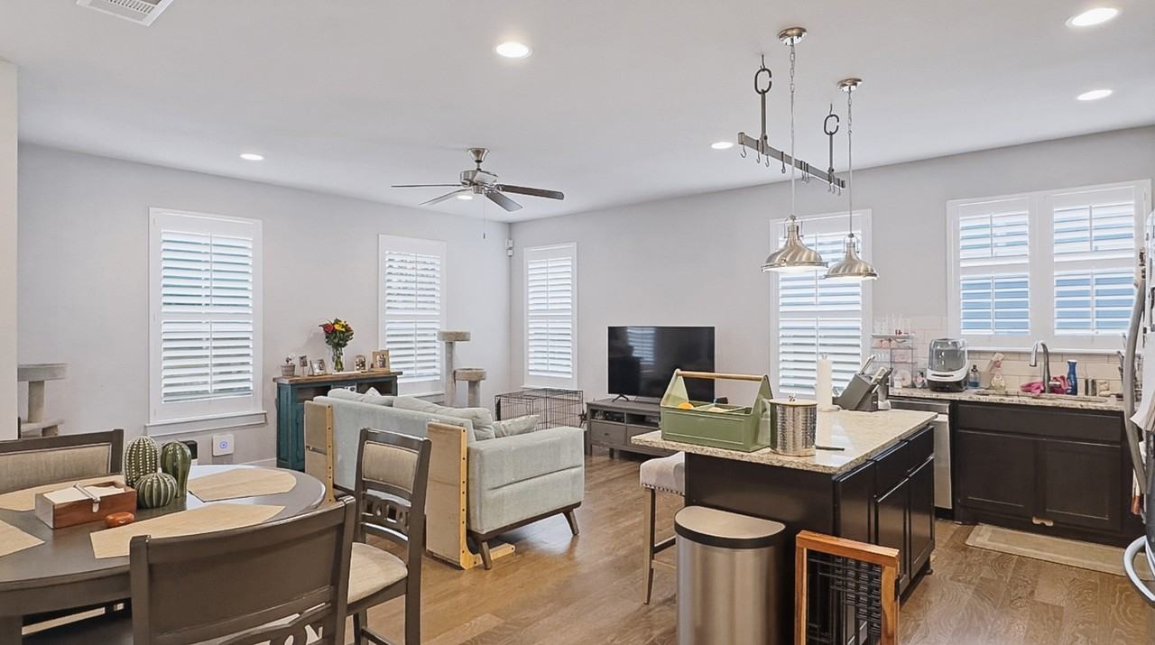 223 Claremont Ave #101 - Photo 4 of 22