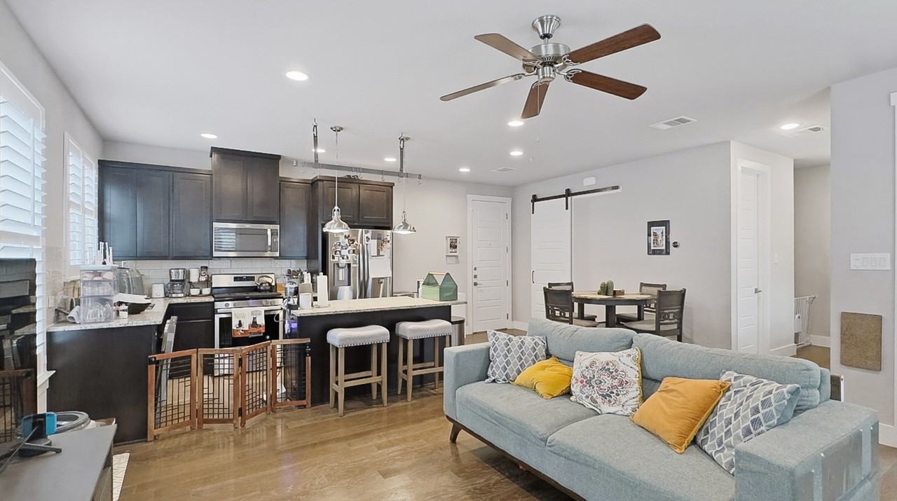 223 Claremont Ave #101 - Photo 7 of 22