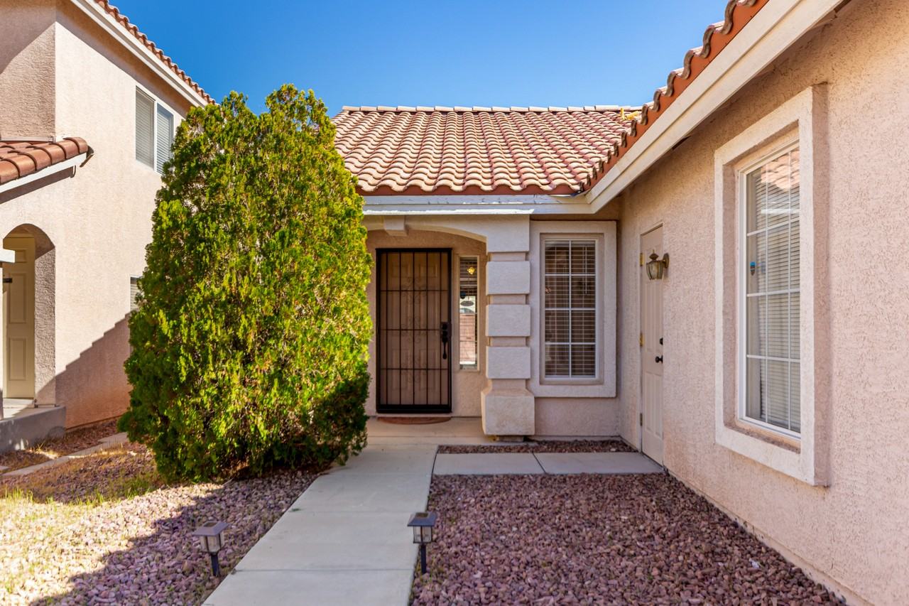 7438 Treasure Chest St #NA - Photo 4 of 35