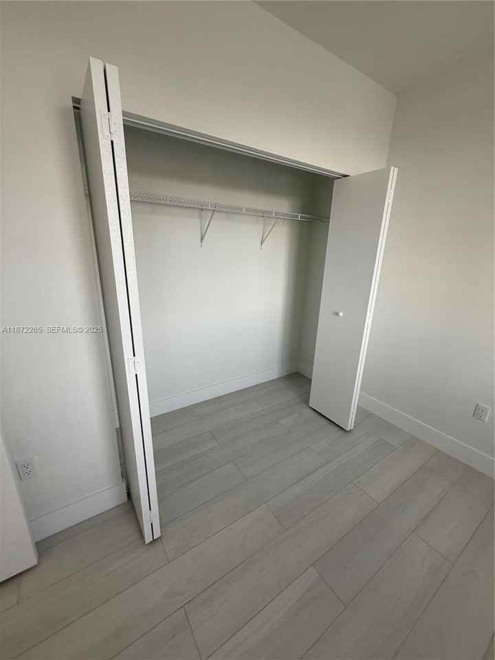 1091 East 17th Street ##301 - Photo 5 of 26