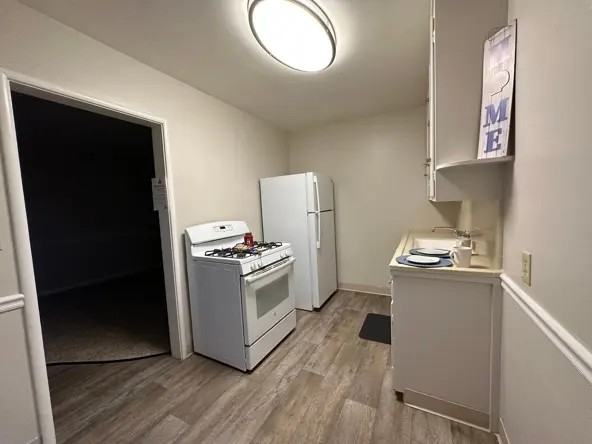 Braden Manor - Photo 2 of 11