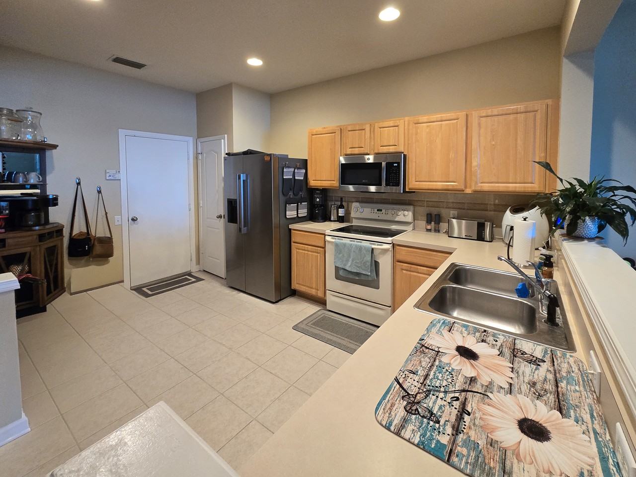 4836 Barnstead Dr - Photo 4 of 27