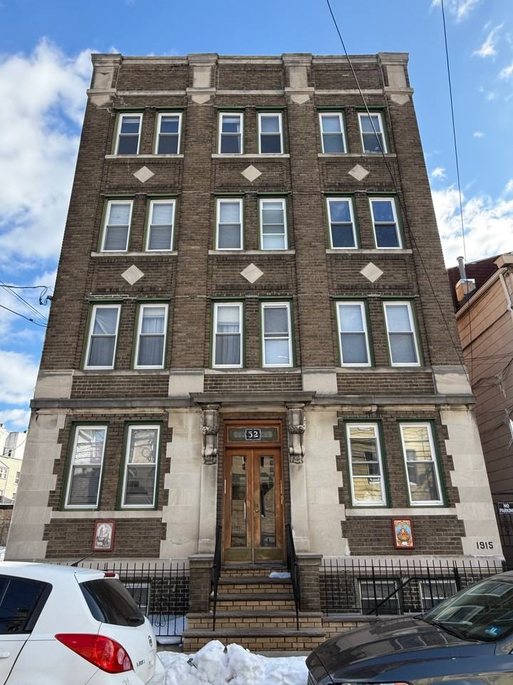 52 Jefferson Street #1 - Photo 6 of 8