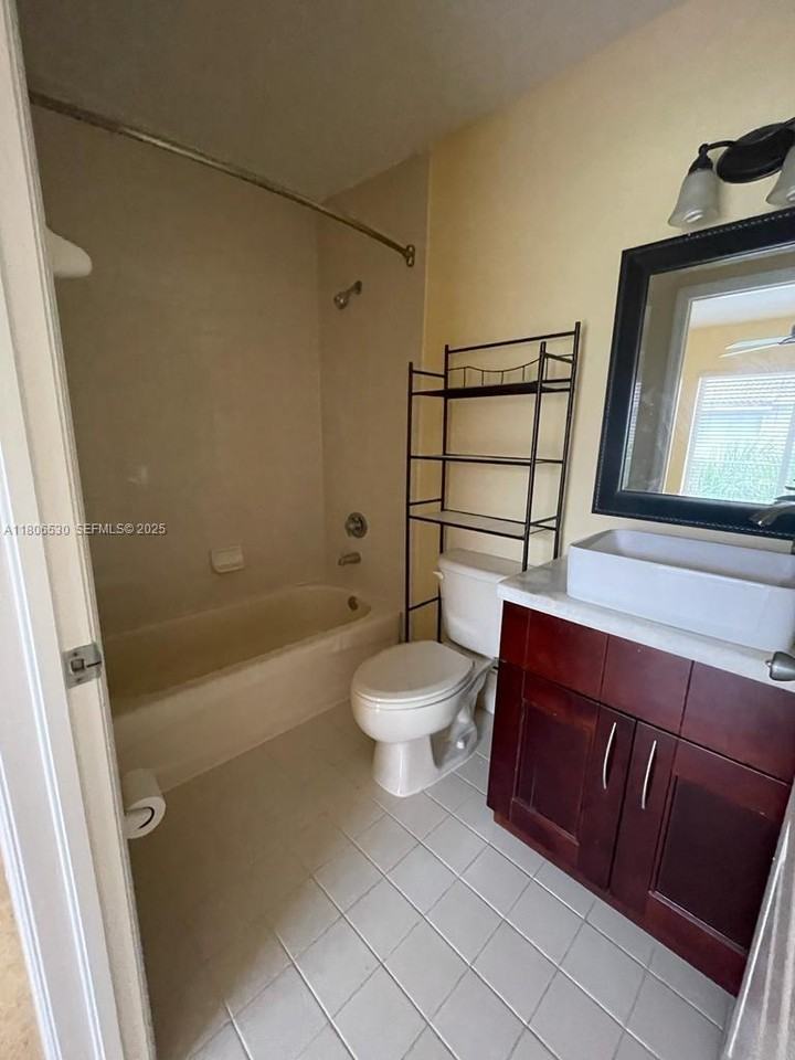 7701 West 36th Avenue ##5 - Photo 3 of 30