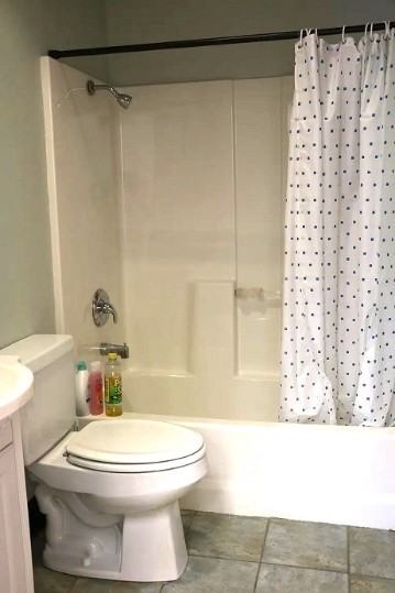 7025 California Ave SWUnit B #B - Photo 6 of 14