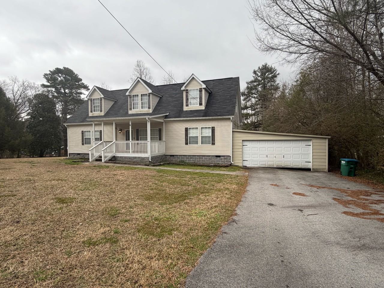 237 Lisbon Rd - Photo 3 of 35