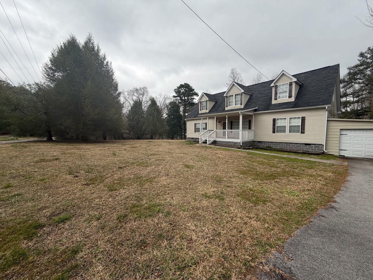 237 Lisbon Rd - Photo 4 of 35