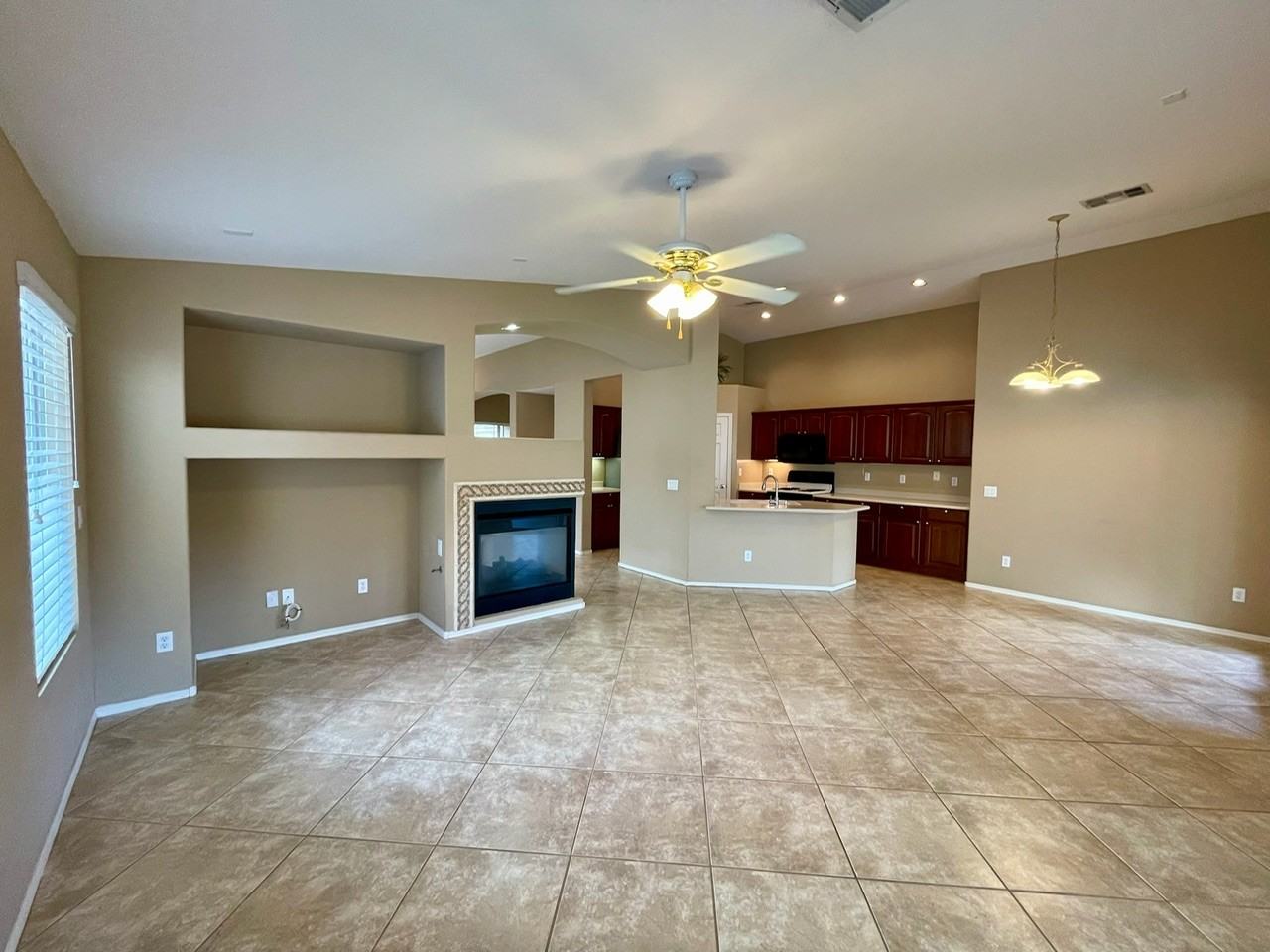 16356 N 151st Ct - Photo 7 of 32