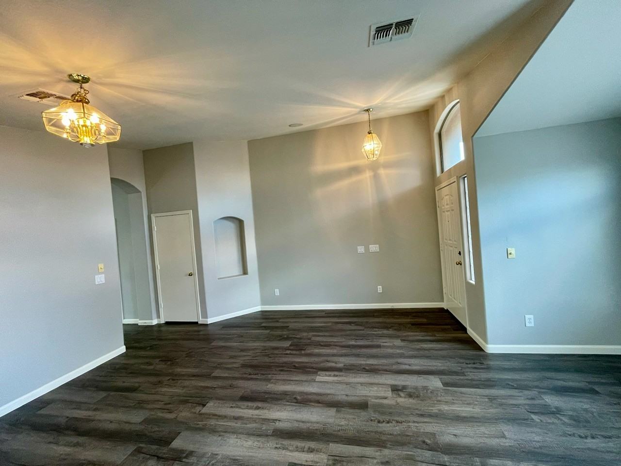 2134 S 160th Ln - Photo 6 of 29