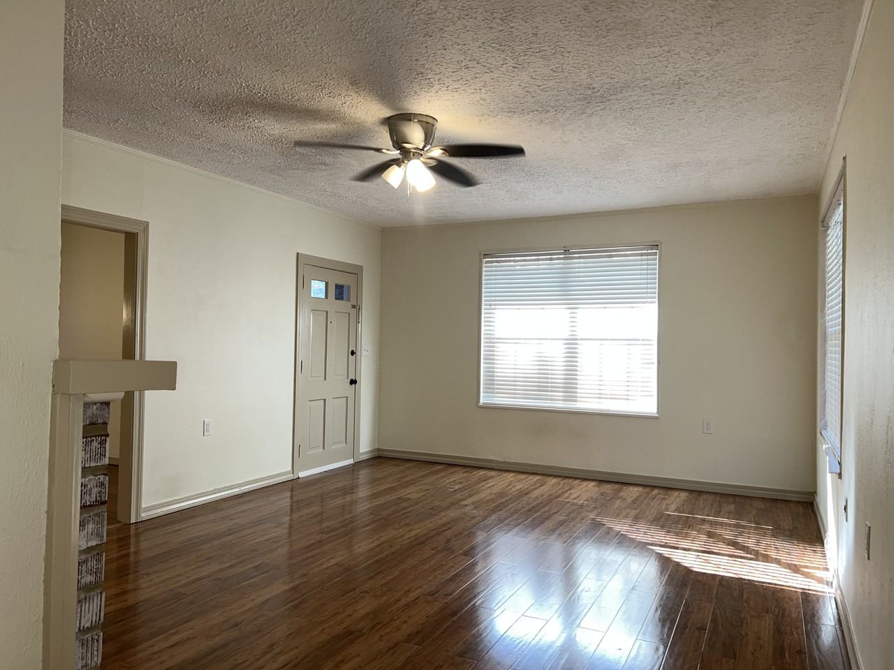 804 Pineview Dr - Photo 5 of 11