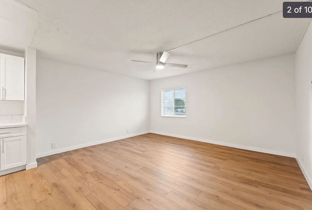 6316 S Vermont Ave - Photo 2 of 7