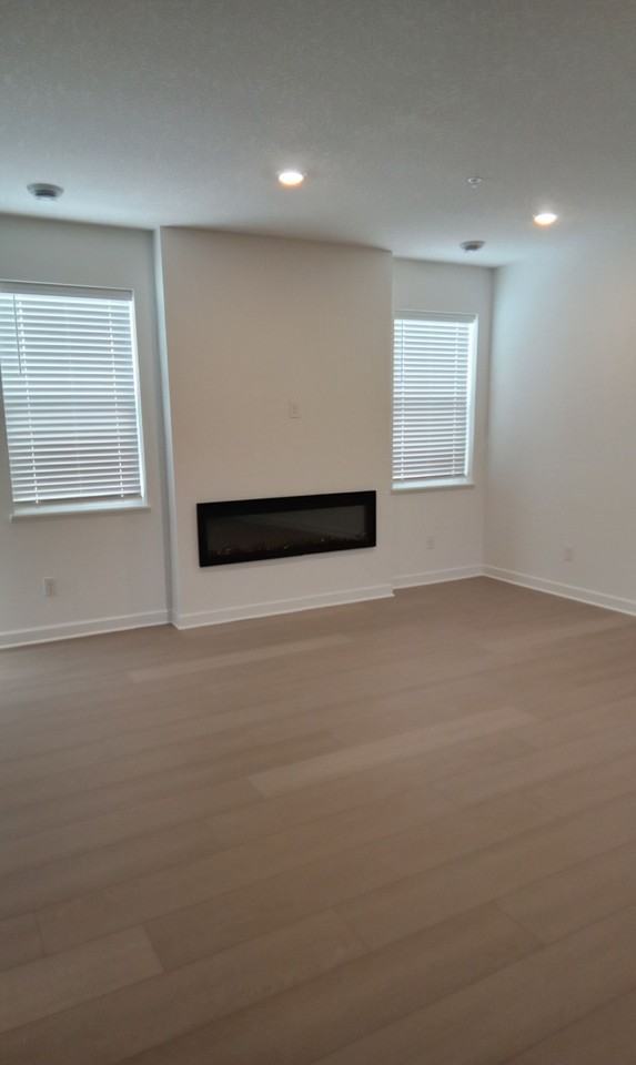 20019 62nd Pl - Photo 2 of 14