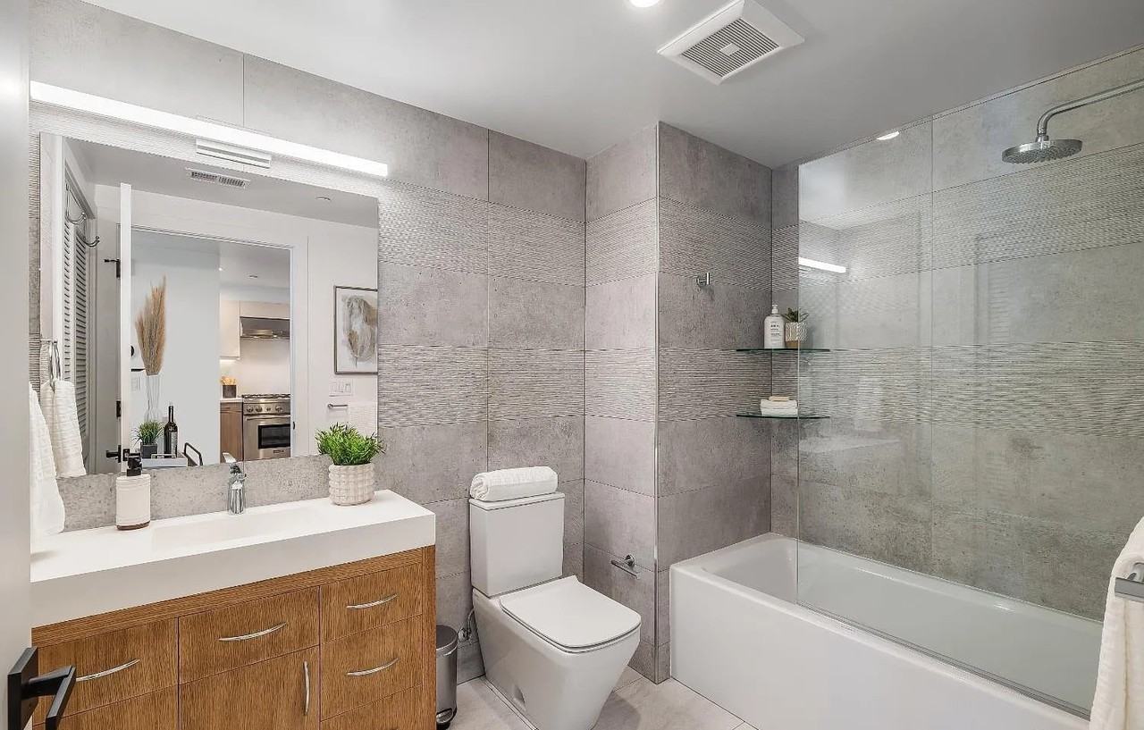 369 18Th Ave - Photo 4 of 6