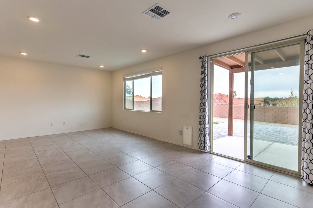 5525 W San Francisco Trl - Photo 5 of 18