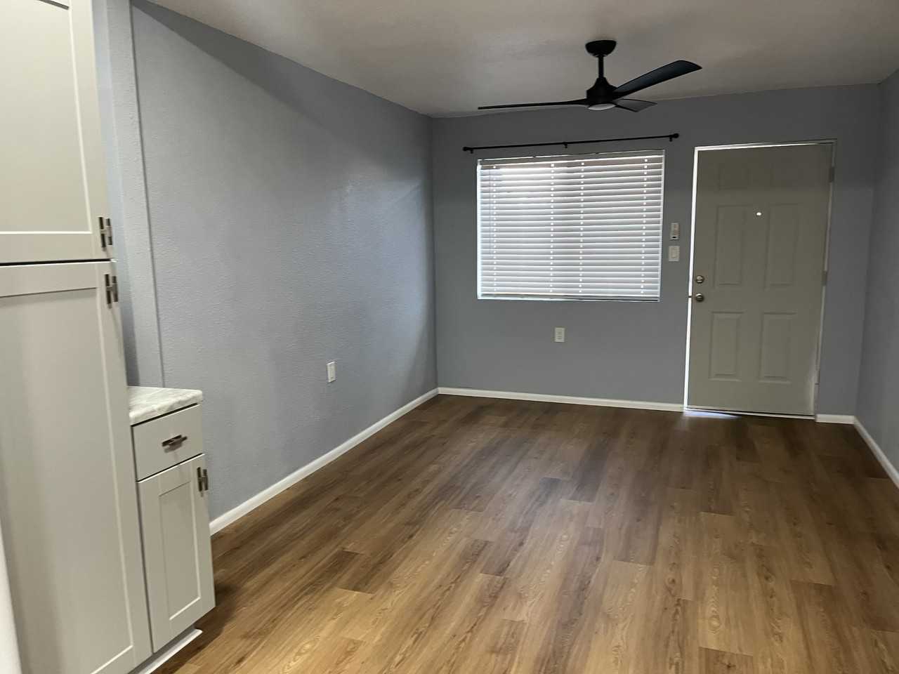 245 Solano Dr. Ne /Grand Ne - Photo 2 of 15