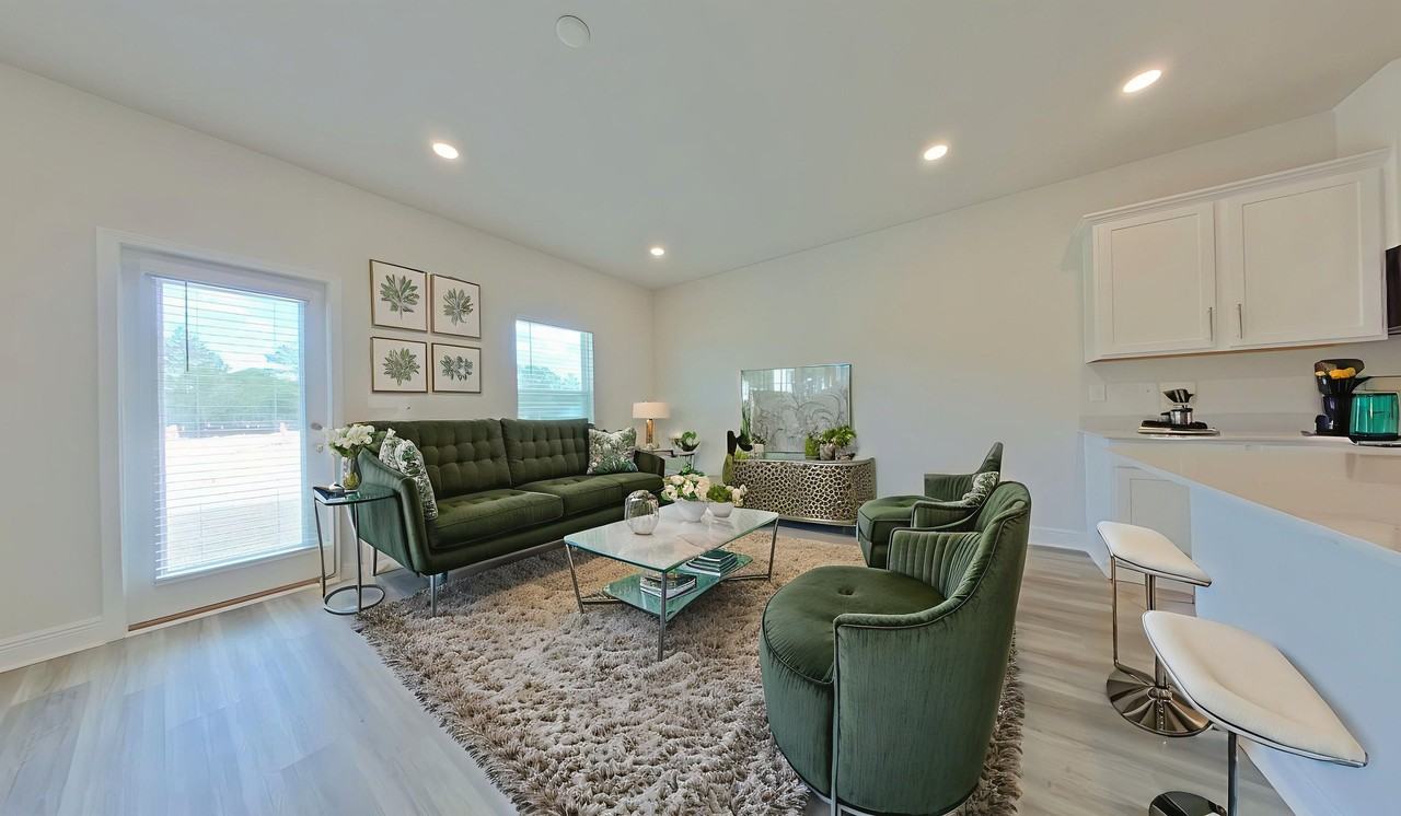 2547 Cliff Hollow Cir - Photo 4 of 24