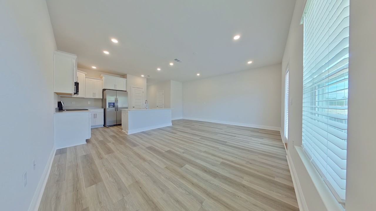 2547 Cliff Hollow Cir - Photo 5 of 24