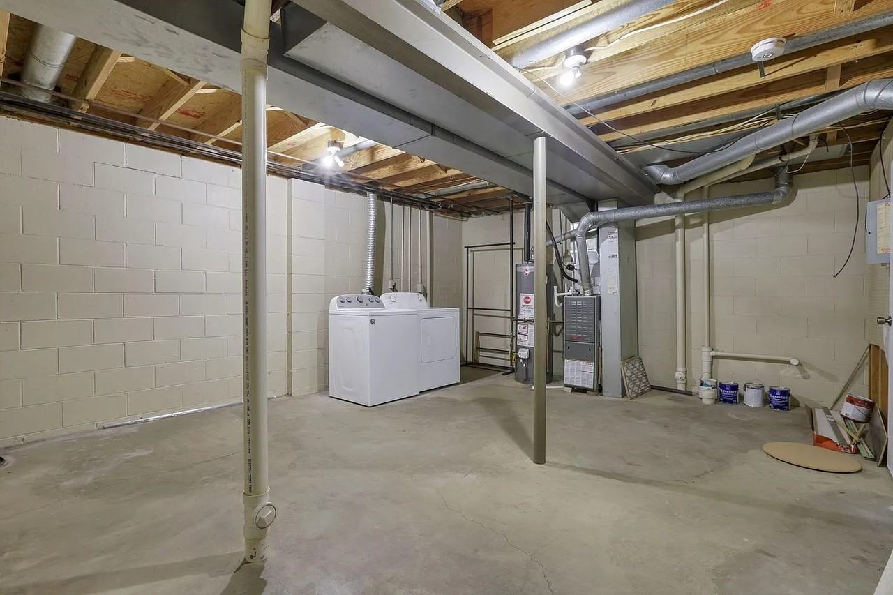 5283 Ruthton Rd - Photo 3 of 13