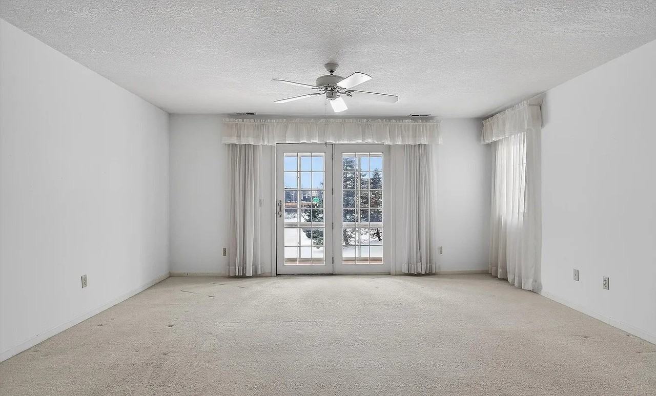 4720 Glendale Ave - Photo 2 of 12