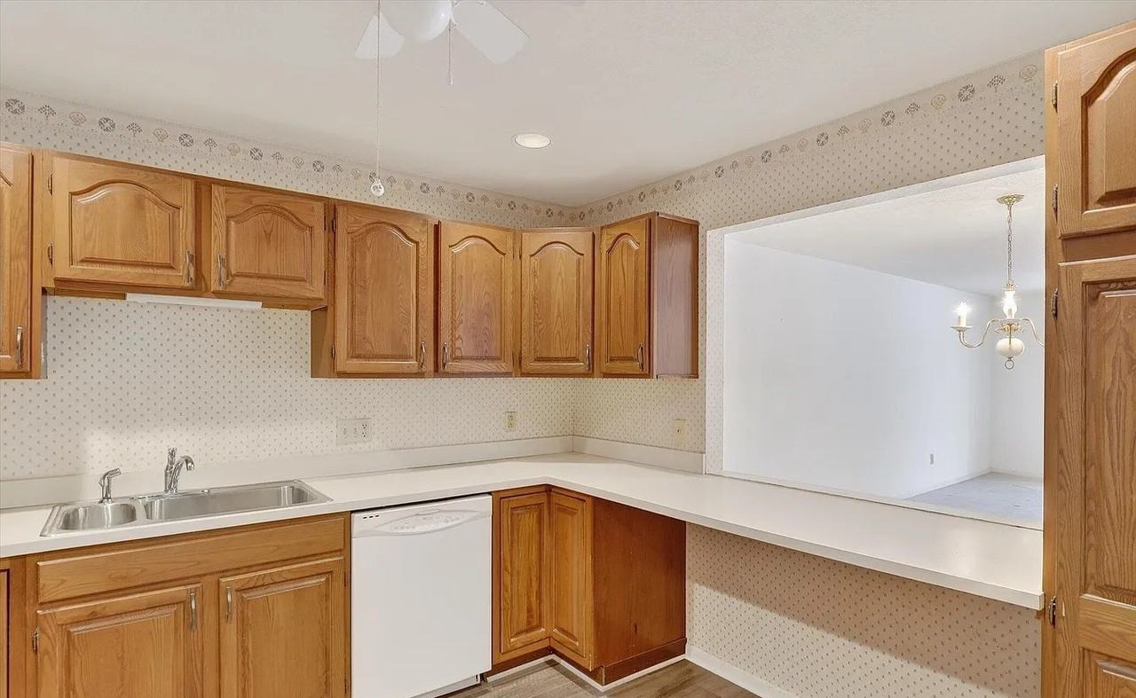 4720 Glendale Ave - Photo 7 of 12