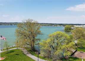 205 Lakeshore Dr - Photo 1 of 1