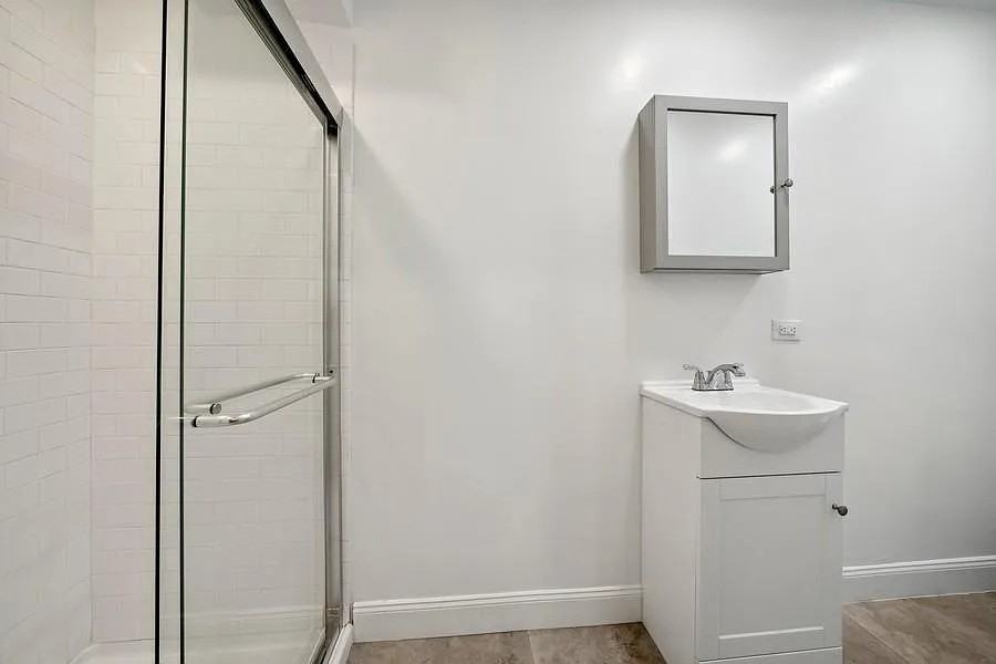 11 Webster Ave - Photo 2 of 5